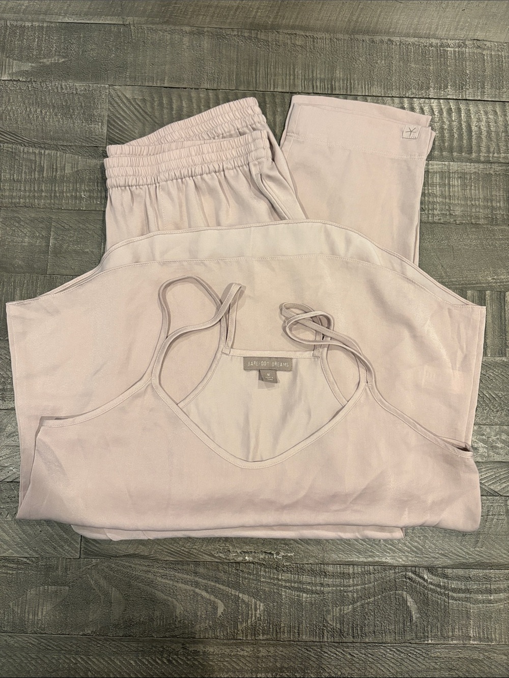 Barefoot Dreams Women's Light Blush Pajama Set